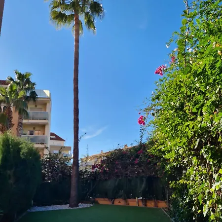 Jardin, Piscina Y Playa דניה