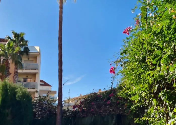 Jardin, Piscina Y Playa Денія